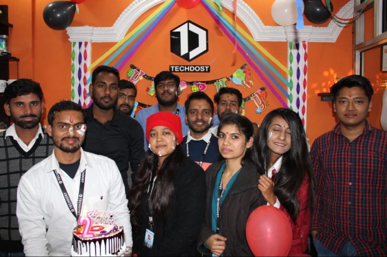 guests-techdost-birthday-party-celebration-software-company-office-meerut-delhi-ncr (5)