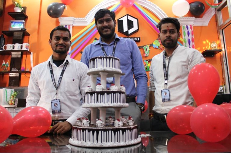 techdost-team-birthday-party-celebration-website-design-company-office-delhi-ncr-meerut (4)